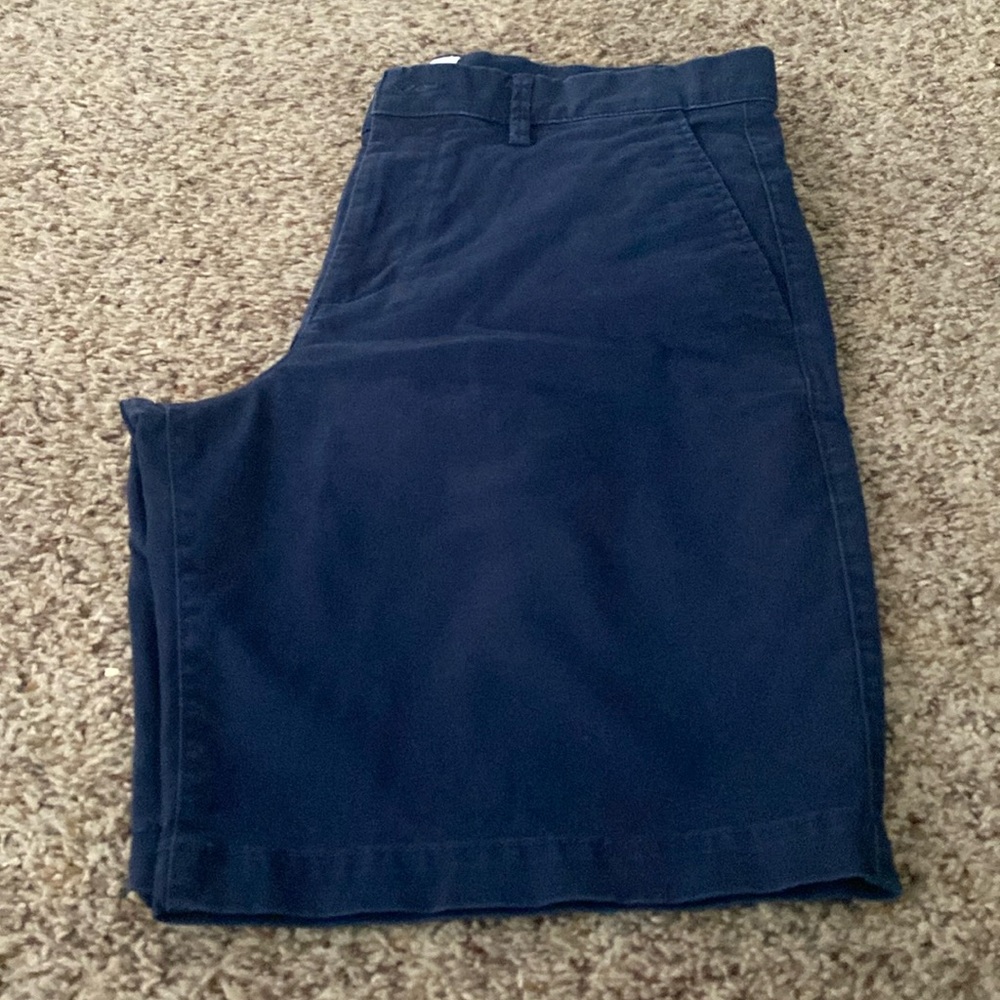 Men’s navy blue shorts